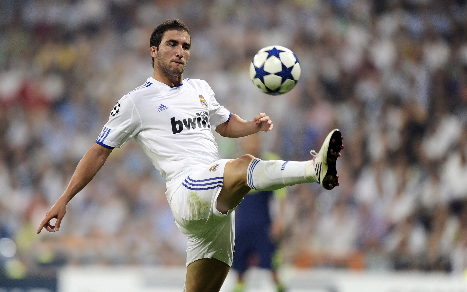 Jiuyou Sports-雷恩客场大胜梅斯，提前锁定胜局，雷恩对梅斯